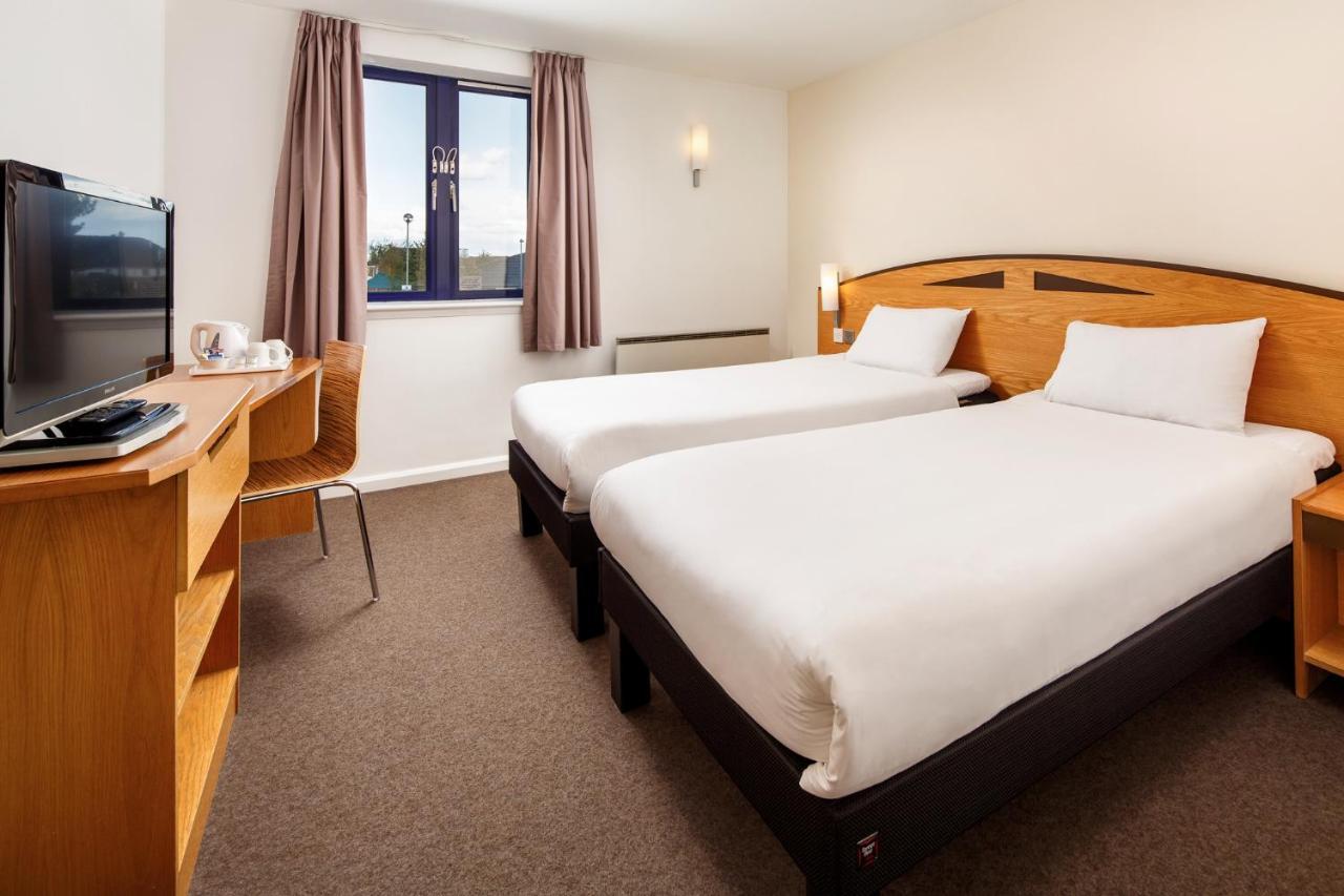 Ibis Wellingborough Hotel Екстериор снимка