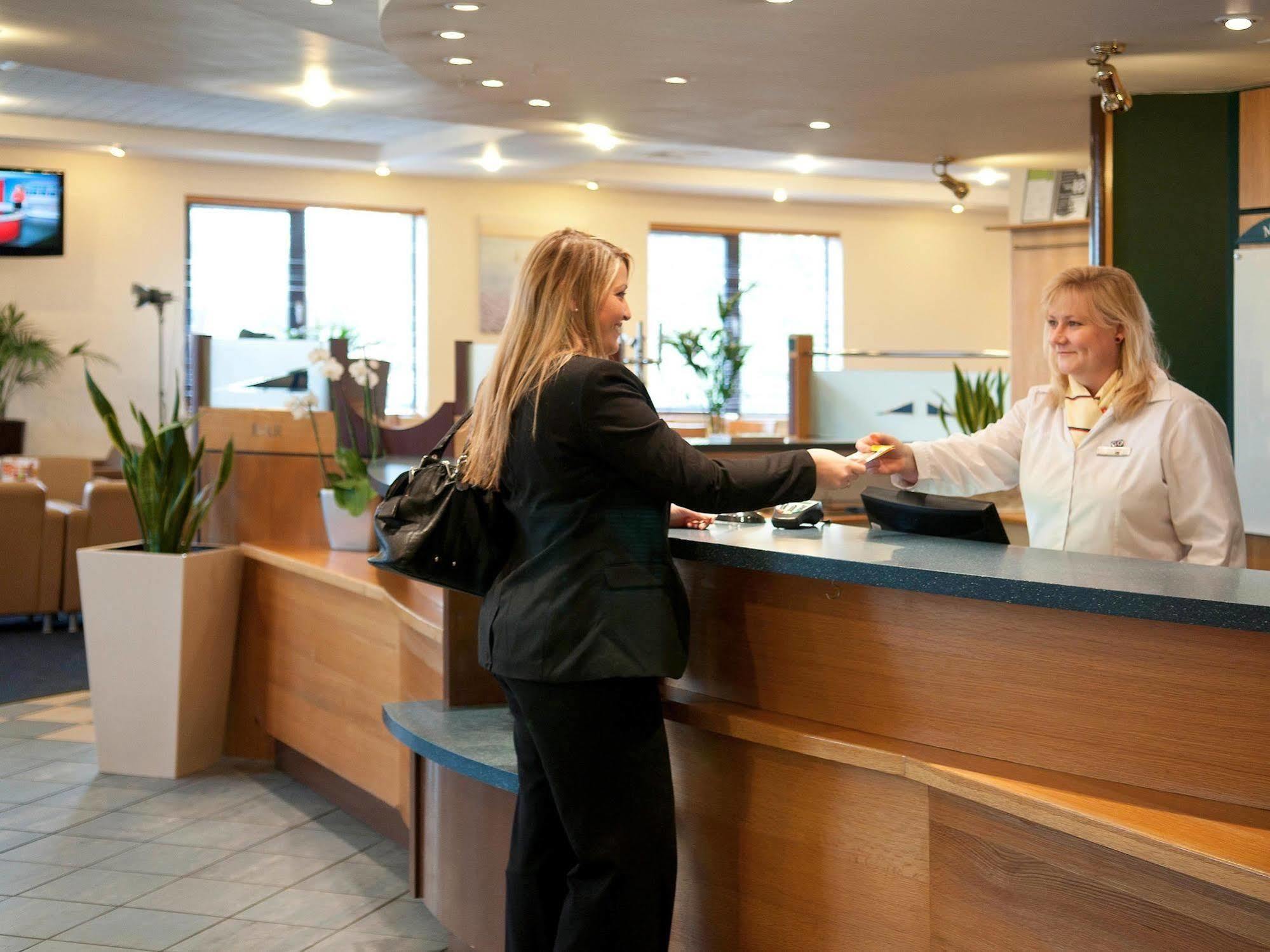 Ibis Wellingborough Hotel Екстериор снимка